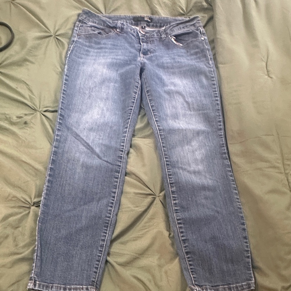1822 Denim Women's Straight Leg Jeans in Light Blue